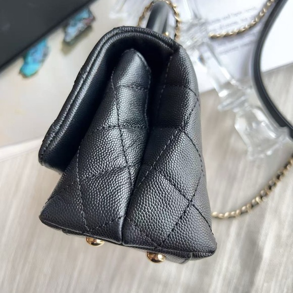 Chanel Caviar Mini Caviar Coco Handle Bag Black - Picture 4 of 10